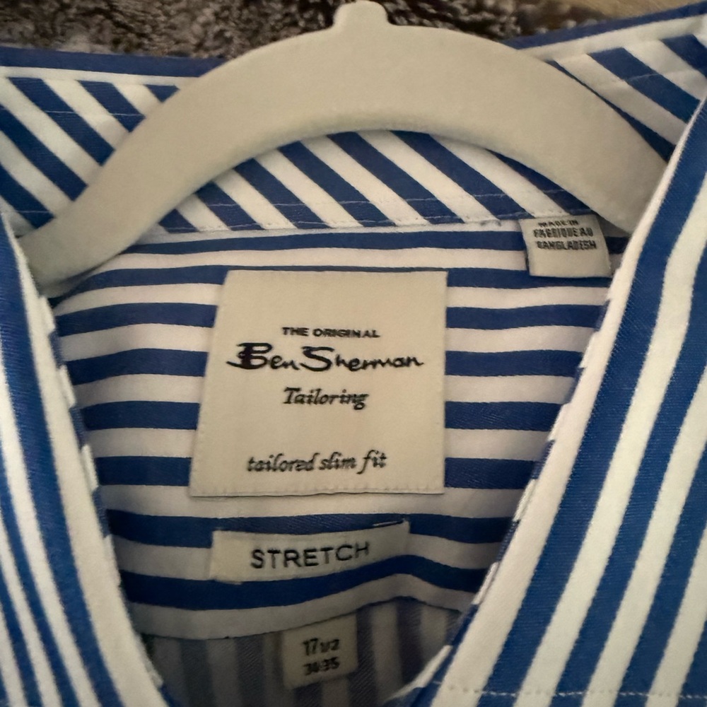 Brooks Brothers Blue and White Striped Men's Shirt